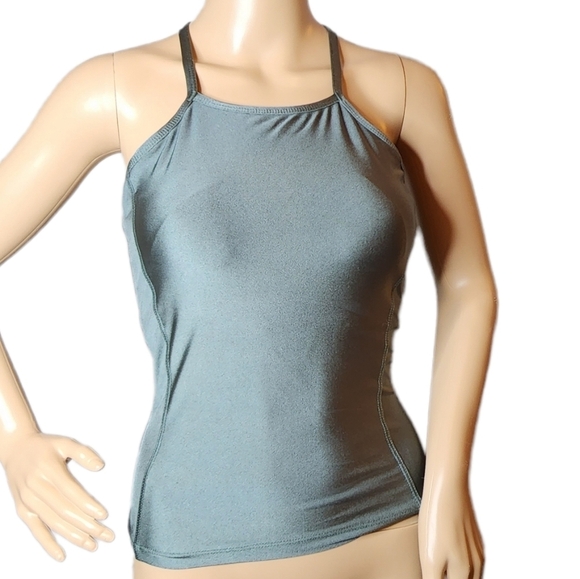 Albion Fit green sheen swim or active top. Size xs - Picture 3 of 11